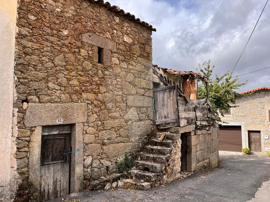 2 غرف نوم منزل في To, Portugal رقم 38825