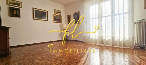 5 rooms Apartment in Rosignano Marittimo, Italy No. 129482 2