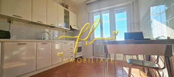 5 rooms Apartment in Rosignano Marittimo, Italy No. 129482 5