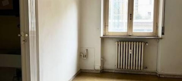 3غرفة شقة في Pavia, Italy رقم 42596 25