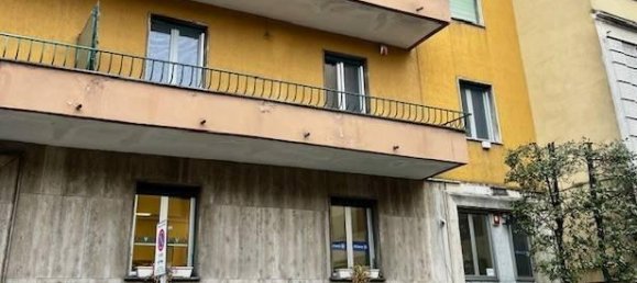 3غرفة شقة في Pavia, Italy رقم 42596 32