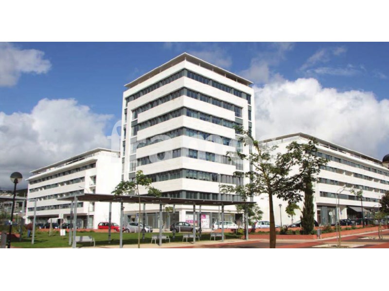 Gewerbliche Immobilie in Amadora, Portugal 111m², Nr. 129675