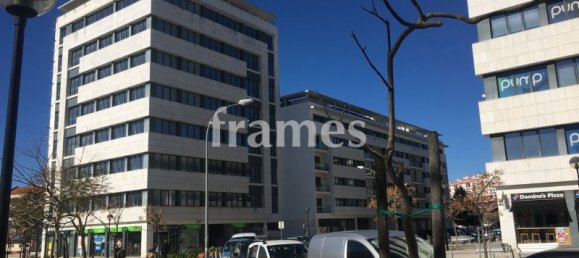 Gewerbliche Immobilie in Amadora, Portugal 111m², Nr. 129675 5