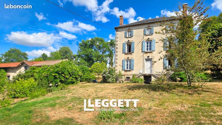 Casa de 6 dormitorios en Brigueuil, France No. 304593