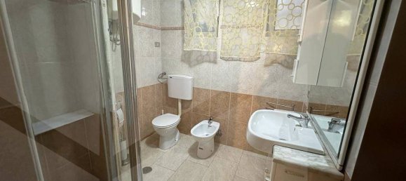 1 bedroom Apartment in Bari, Italy No. 33839 11