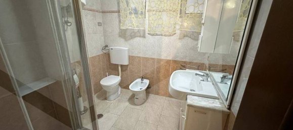 1 bedroom Apartment in Bari, Italy No. 33839 8