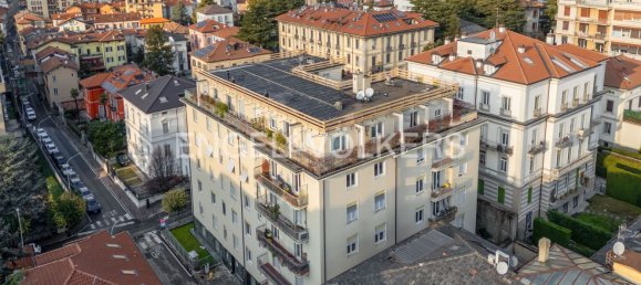 Квартира с 4 комнатами в Комо, Италия № 179692 13