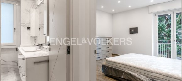 Квартира с 4 комнатами в Комо, Италия № 179692 27