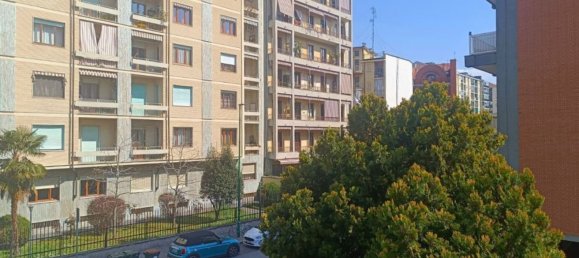 3-salle Appartement à Turin, Italy No. 11879 50