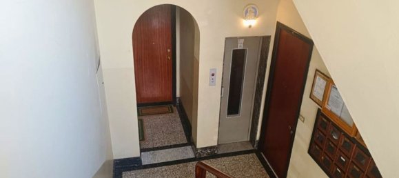 3-salle Appartement à Turin, Italy No. 11879 58