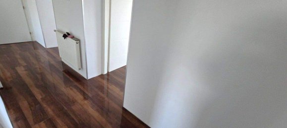 Apartamento de 4 habitaciónes en Schwechat, Austria No. 187776 9