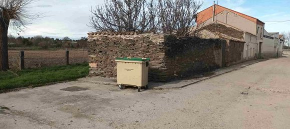 2 Schlafzimmer Haus in Santa Maria La Real De Nieva, Spain, Nr. 70145 2