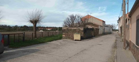 2 Schlafzimmer Haus in Santa Maria La Real De Nieva, Spain, Nr. 70145 8
