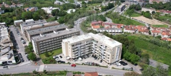 3 bedrooms Apartment in Guimaraes, Portugal No. 190105 2