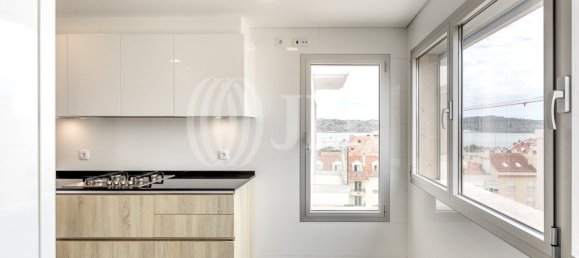 Пентхаус с 4 спальнями в Лиссабон, Португалия № 102095 28