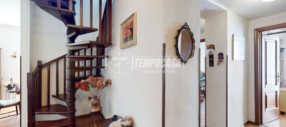 4 bedrooms Apartment in Turin, Italy No. 348708 10