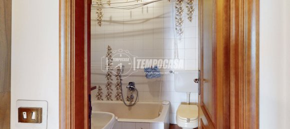 4 bedrooms Apartment in Turin, Italy No. 348708 16