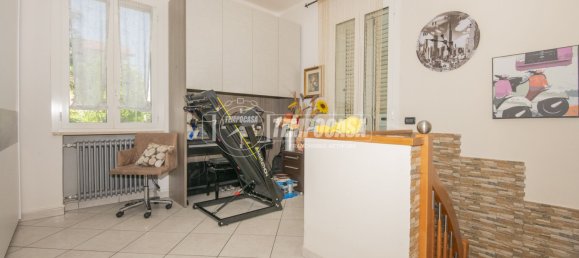 Apartamento de 3 habitaciónes en Quattro Castella, Italy No. 274480 18