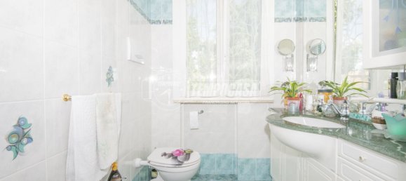 Apartamento de 3 habitaciónes en Quattro Castella, Italy No. 274480 15