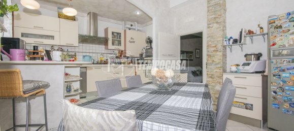Apartamento de 3 habitaciónes en Quattro Castella, Italy No. 274480 31
