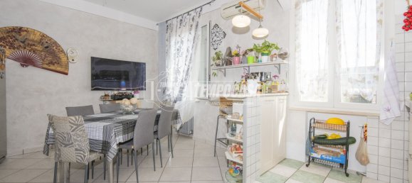 Apartamento de 3 habitaciónes en Quattro Castella, Italy No. 274480 12