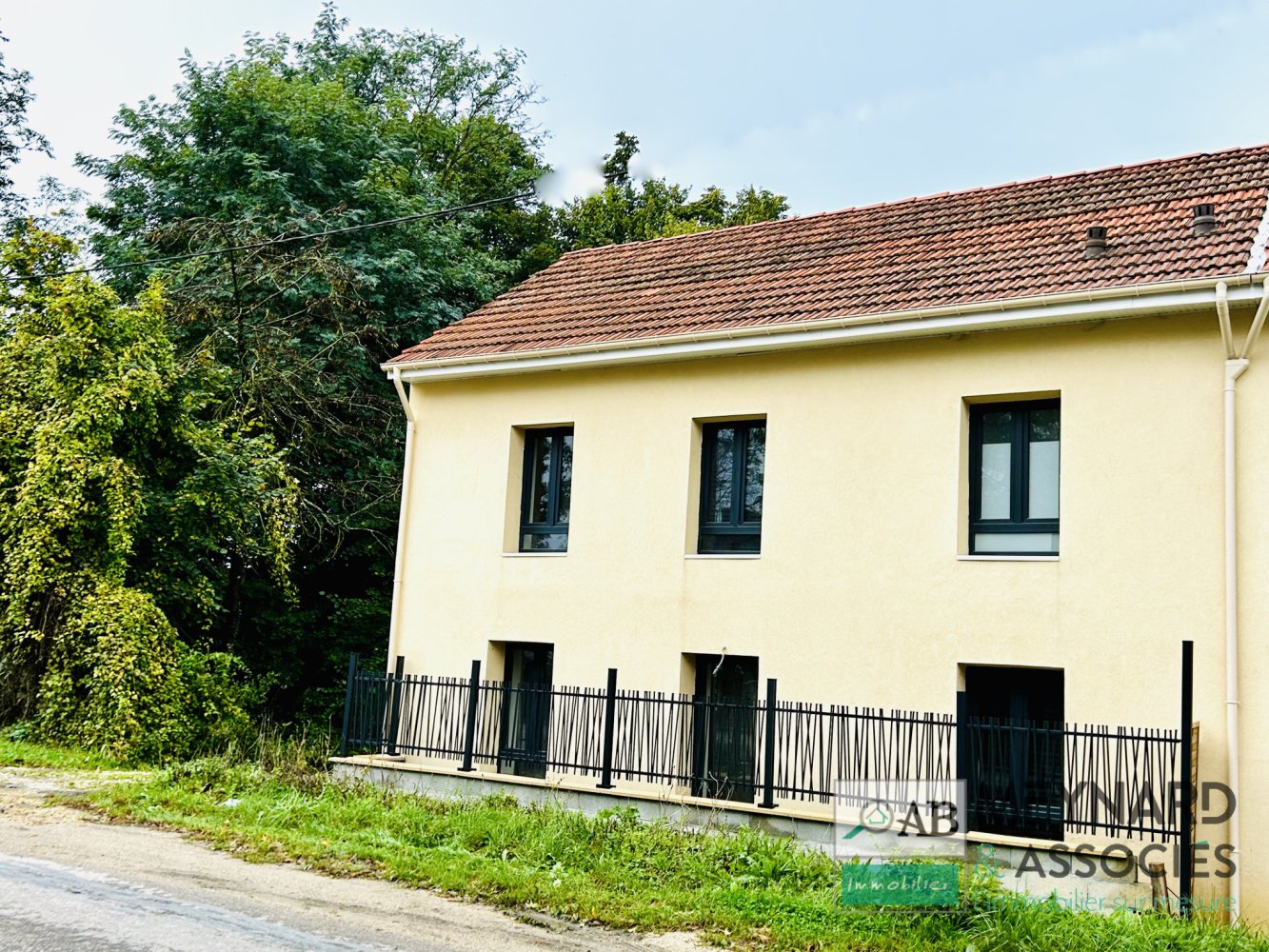 4 Schlafzimmer Haus in Quincy-Voisins, France, Nr. 174395