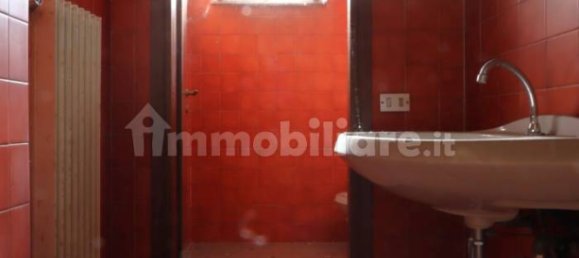 Коммерческая недвижимость с 3 комнатами в Виченца, Италия № 268129 6