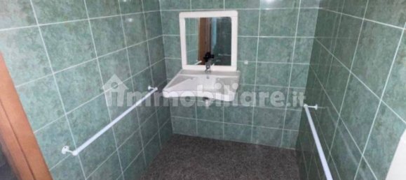 Коммерческая недвижимость с 3 комнатами в Виченца, Италия № 268129 29