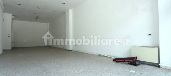 Коммерческая недвижимость с 3 комнатами в Виченца, Италия № 268129 32