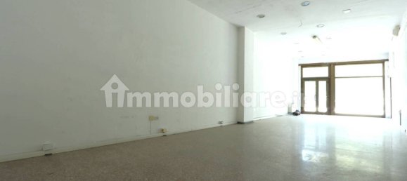 Коммерческая недвижимость с 3 комнатами в Виченца, Италия № 268129 37