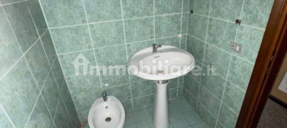 Коммерческая недвижимость с 3 комнатами в Виченца, Италия № 268129 30