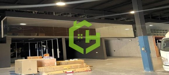 557.4m² Warehouse in Al Quoz, UAE No. 44655 3