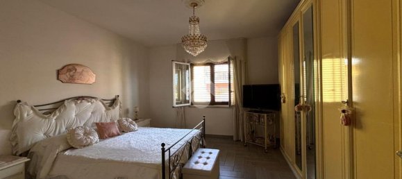 2 bedrooms Apartment in Naples, Italy No. 273370 10
