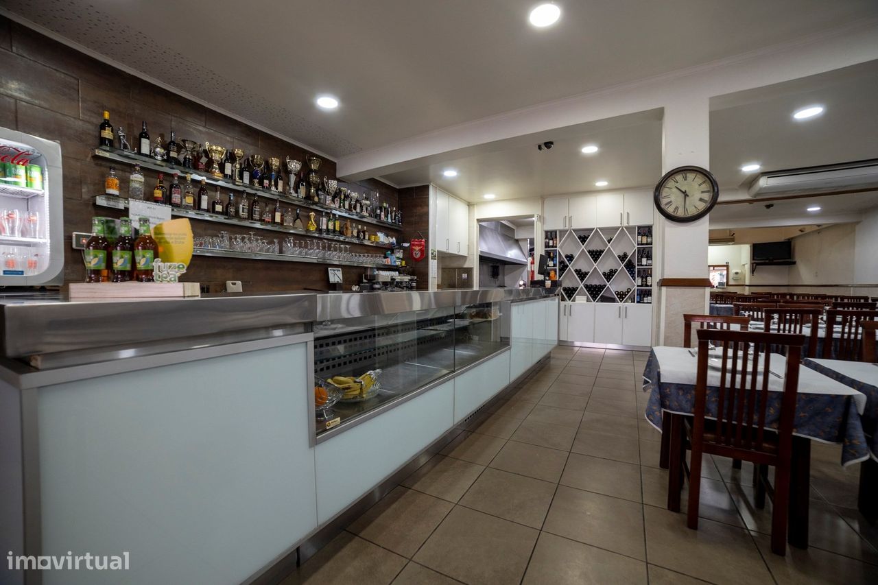 Imóvel comercial em Almeirim, Portugal 308 m² N.º 304376