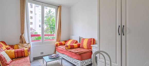 3 bedrooms Apartment in Creteil, France No. 162799 5