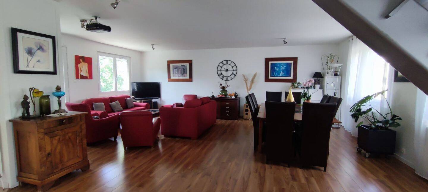 6 rooms House in Dijon, France No. 332154