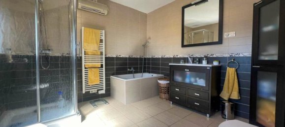 Casa de 3 dormitorios en Granada, Spain No. 76405 18