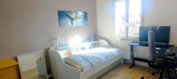 5 bedrooms House in Seine-et-Marne, France No. 329911 3