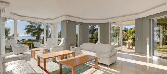 6 bedrooms Commercial property in Vallauris, France No. 38192 8