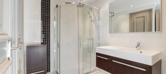 6 bedrooms Commercial property in Vallauris, France No. 38192 13