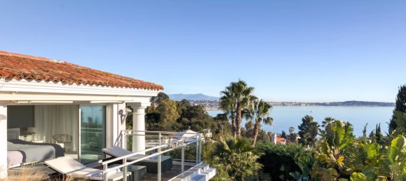 6 bedrooms Commercial property in Vallauris, France No. 38192 2