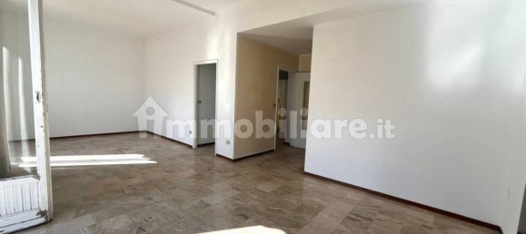 1 bedroom Apartment in Varese, Italy No. 341047 9