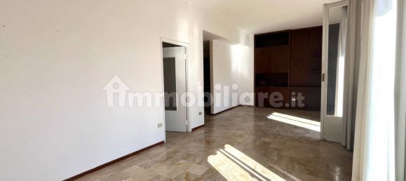 1 bedroom Apartment in Varese, Italy No. 341047 4