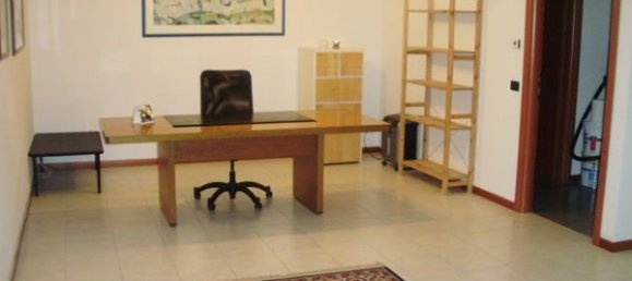 115m² Office in Montichiari, Italy No. 86028 2