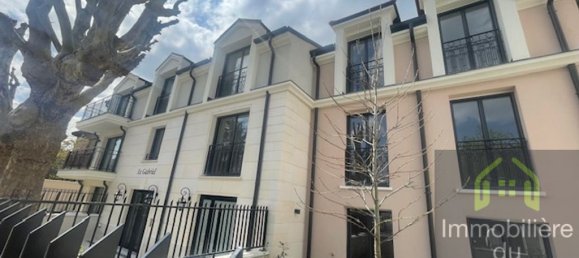 2 chambres Appartement à Le Perreux-sur-Marne, France No. 142278 4