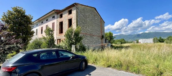 Дом с 5 комнатами в Капаннори, Италия № 37825 19