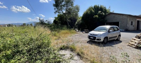 Дом с 5 комнатами в Капаннори, Италия № 37825 7