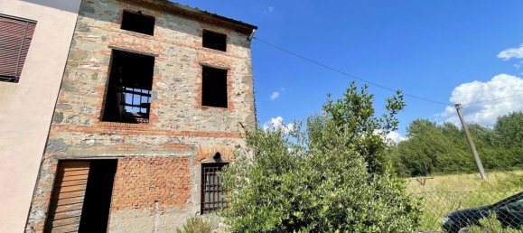 Дом с 5 комнатами в Капаннори, Италия № 37825 28