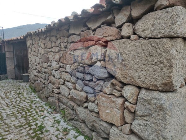 2 bedrooms House in Freixiel, Portugal No. 178512