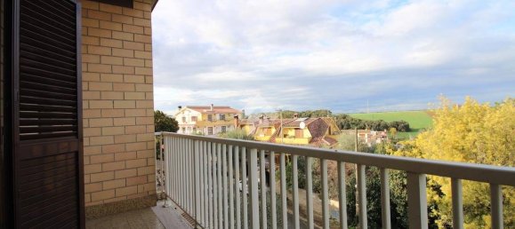 2 chambres Appartement à Pomezia, Italy No. 81621 38